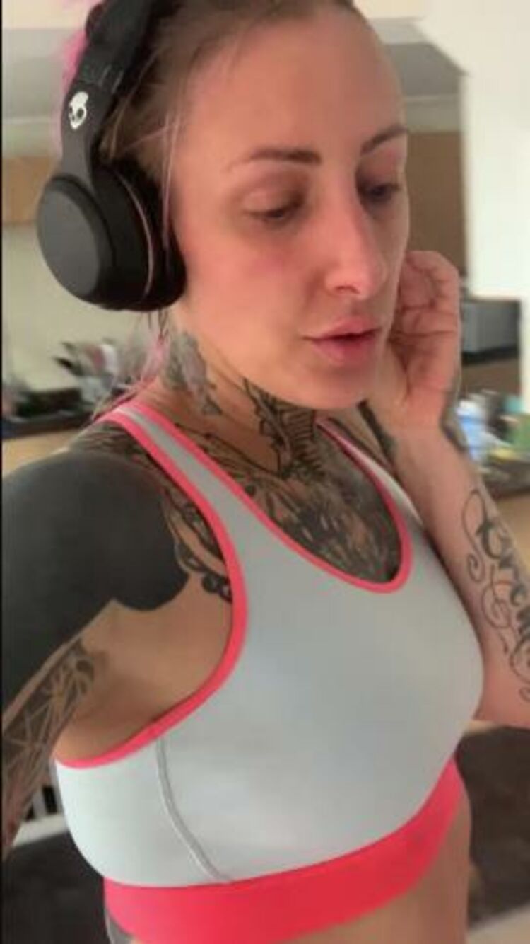 Angel long / Onlyfans Angellong - who wants me to have sex on the bike i think i could have anal sex while riding 18-04-2020 - Sex