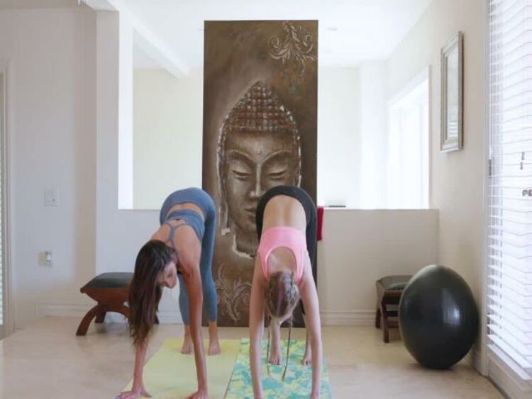 Lesbian Yoga (2020)