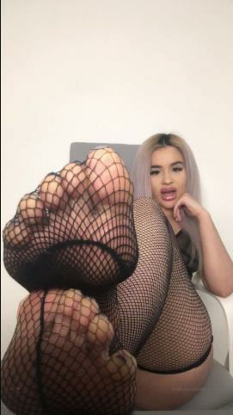 QUEEN CANDICE - findomcandice / Onlyfans Findomcandice - get weak bitchboys 04-02-2020 - Fetish