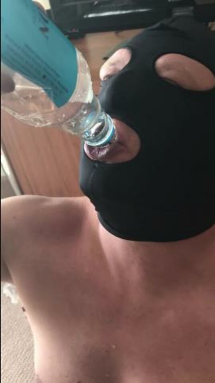 QUEEN CANDICE - findomcandice / Onlyfans Findomcandice - patheic poppers piggy drinking my bodily fluids 19-04-2018 - African