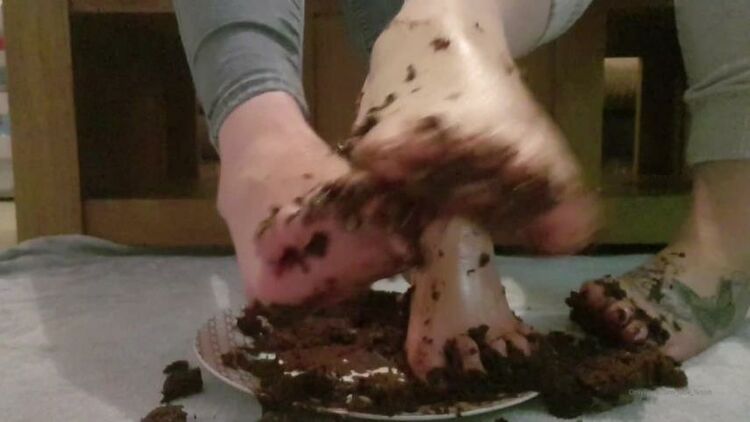 Mistress Jade - mistressjxx / Onlyfans MistressjxxDouble trouble My friend and I had a lot of fun with this chocolate cake foot smash p - 17-11-2019 - Foot