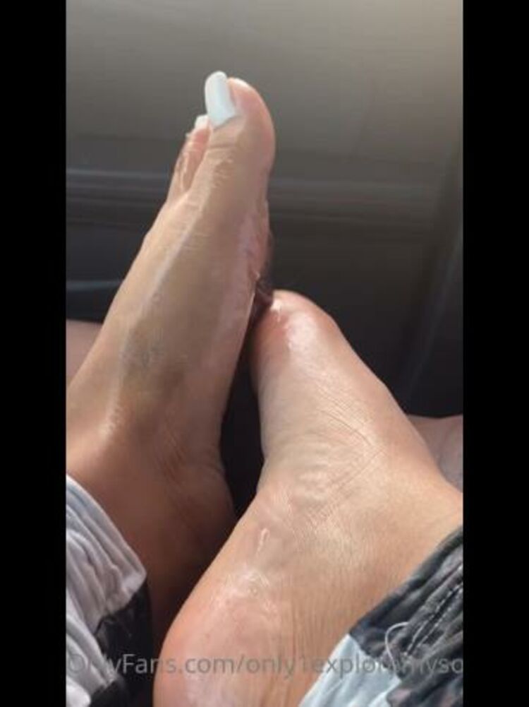 ExploreMySoles - only1exploremysoles / Onlyfans OnlyexploremysolesI got you baby - 22-08-2021 - Fetish