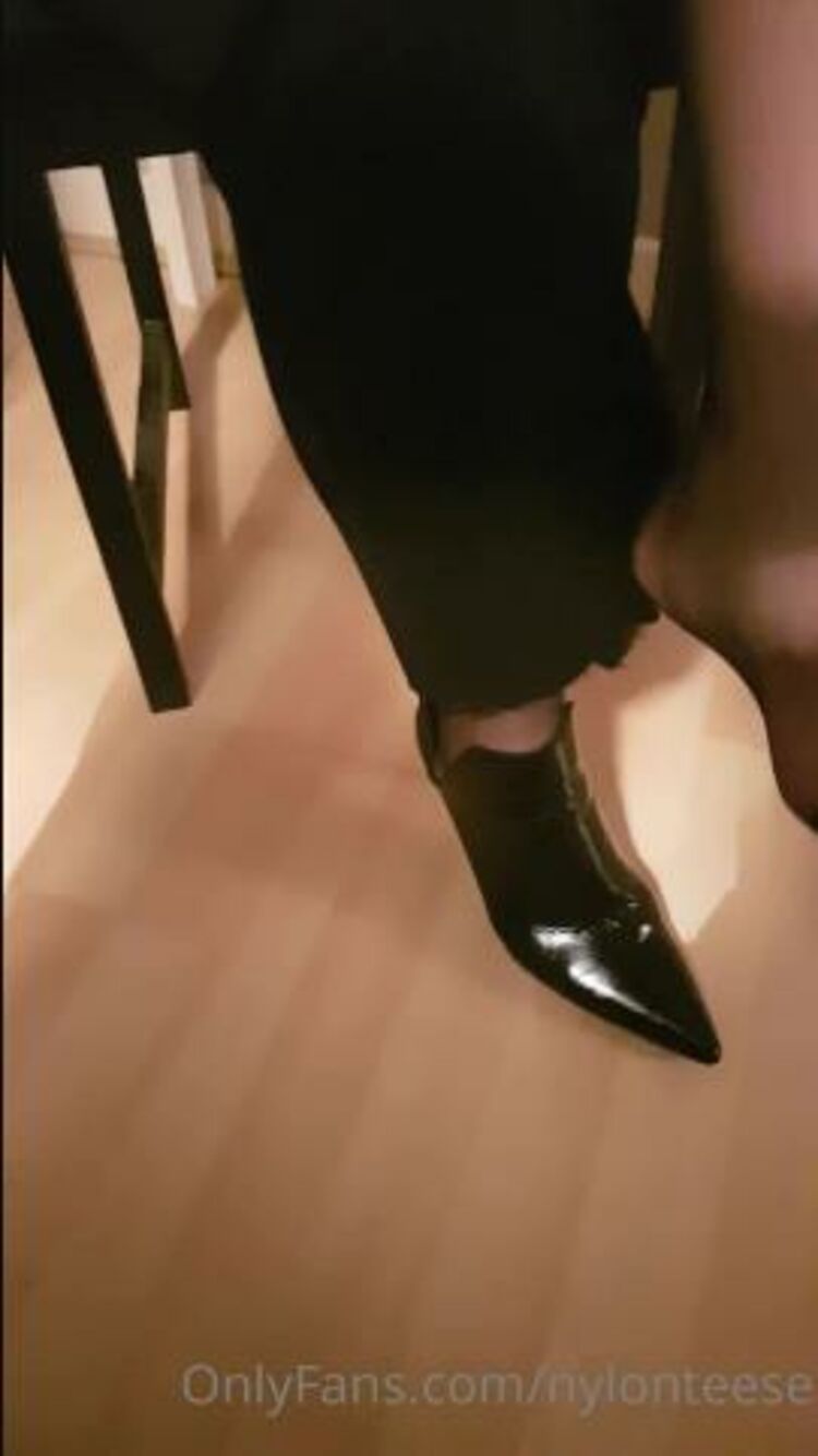 Nylonteese / Onlyfans 27-11-2020 - Nylons