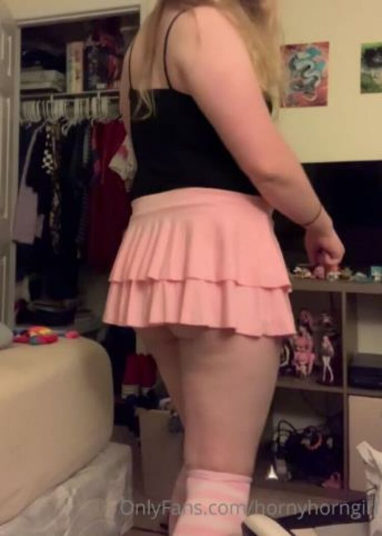 Sophiemeus / Onlyfans - showing off my cute new skirt 24-04-2021 - Fetish