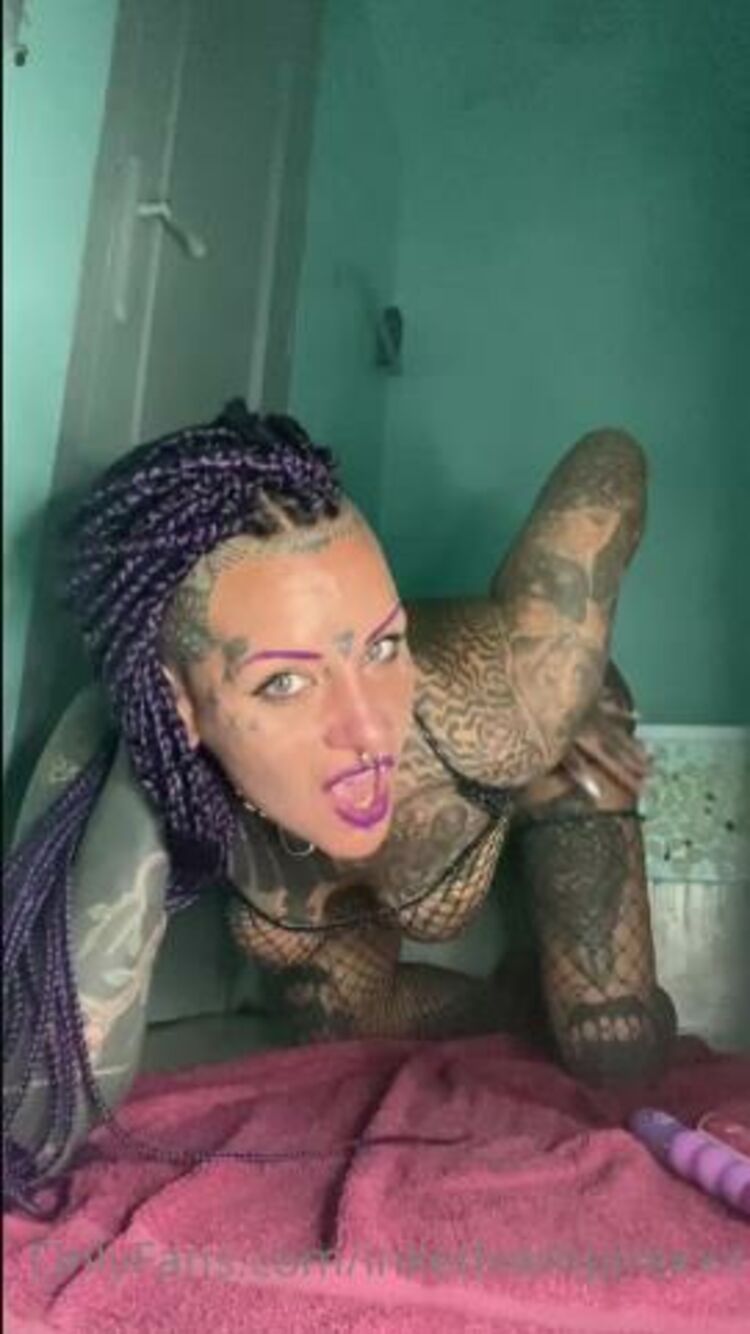 Hipnotika bodymod / Onlyfans Hipnotikabodymod - want to see this up my ass please show some love keep an eye out more comi 20-02-2021 - Love