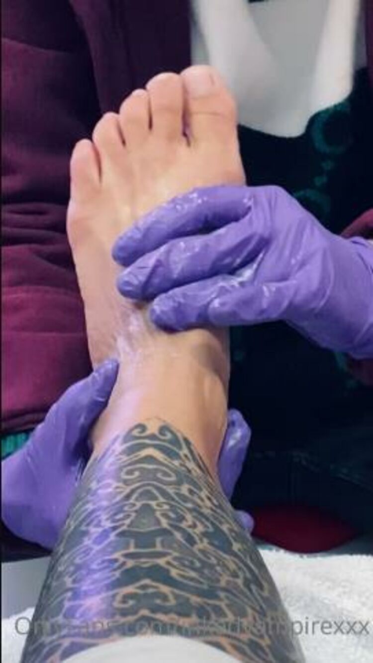 Hipnotika bodymod / Onlyfans Hipnotikabodymod - who loves feet 05-03-2021 - Fetish