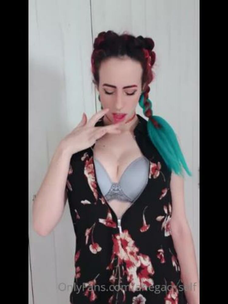 Ahegao self / Onlyfans Ahegaoself - ok guys look my vibrator broke yesterday and it sucks so badly i am giving 10-07-2020 - Fetish