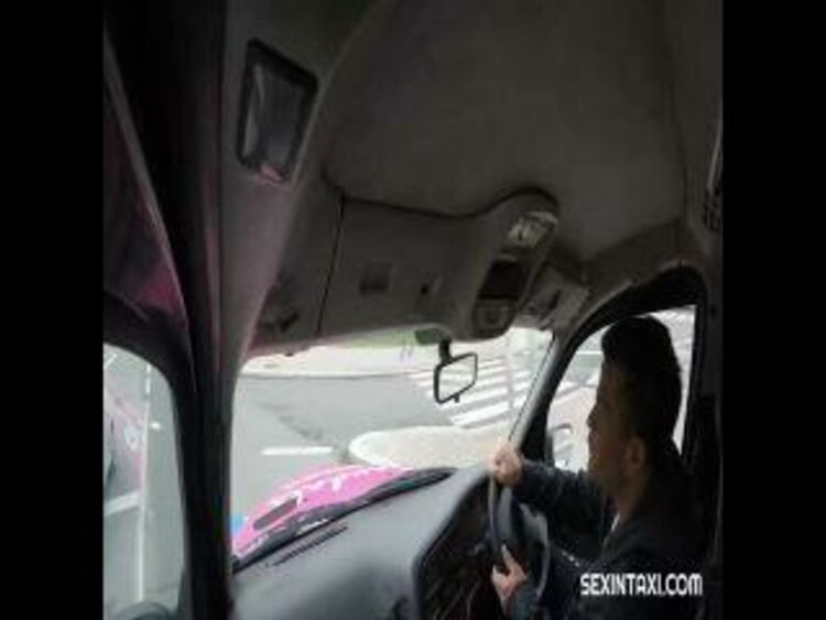 Sex In Taxi – Tiffany Love