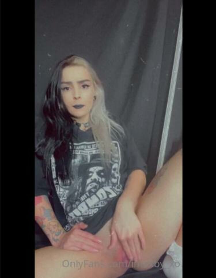 Ari - imbxby xo / Onlyfans Imbxbyxo - goth girl gone naughty 08-01-2021 - Fetish