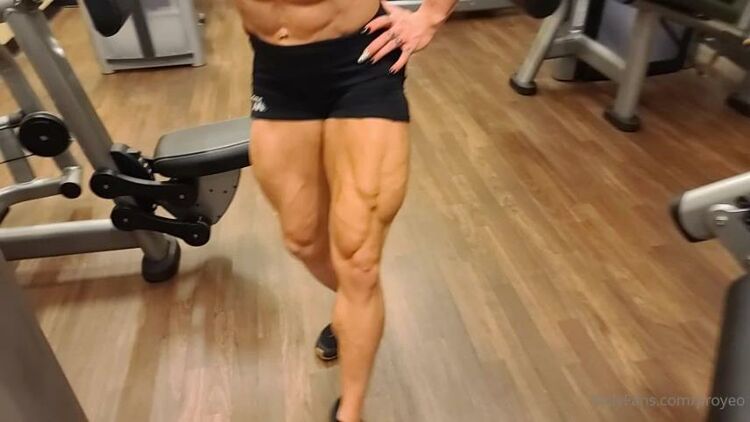 MuscleGeisha / Onlyfans Musclegeisha - update were here in orlando fl the nationals is the top tier of bb its a two day comp 19-11-2020 - Legs