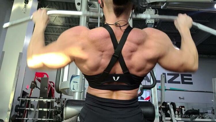 MuscleGeisha / Onlyfans Musclegeisha - finished yest with pulldowns no script this week training whatever brings me joy musc 03-12-2020 - Fetish