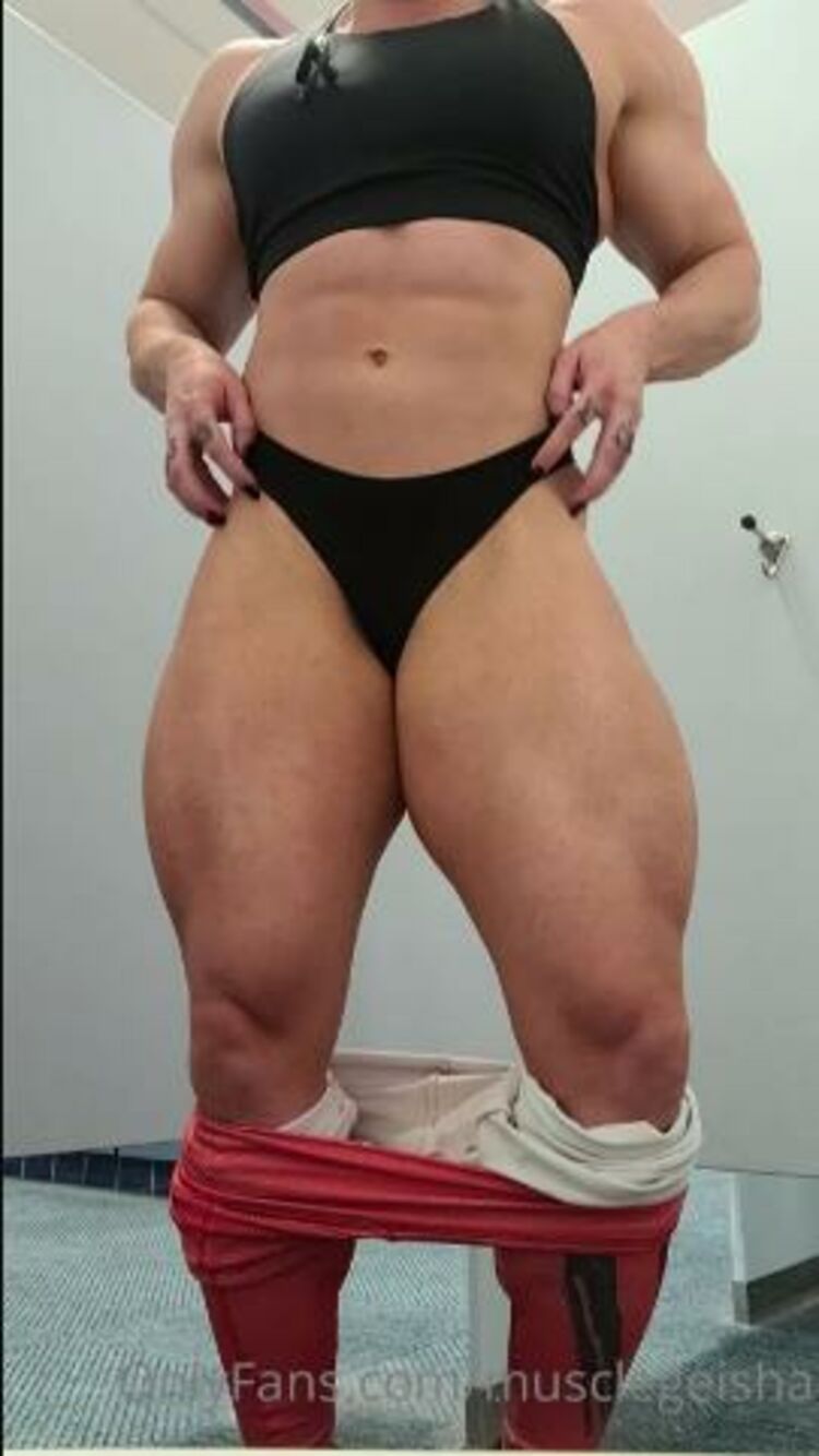 MuscleGeisha / Onlyfans Musclegeisha - before i post my update a peak at the ridiculous pump from todays leg training first ti 05-01-2022 - Fetish