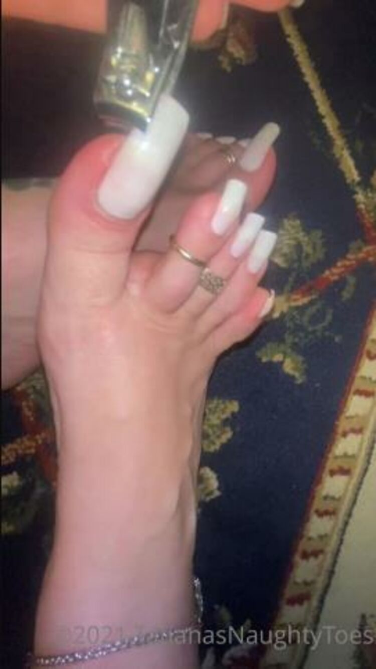 TATIANA - tatianasnaughtytoes / Onlyfans Tatianasnaughtytoes - mew october it was about time btw they look amazing ill be back wit 19-10-2021 - Amazing