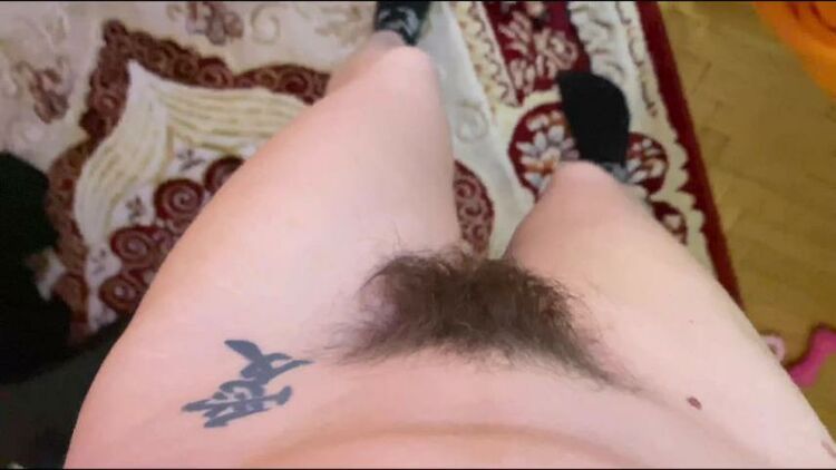 cuteblonde666 / Manyvids Close up on my hairy pussy big bush 4k - Closeup