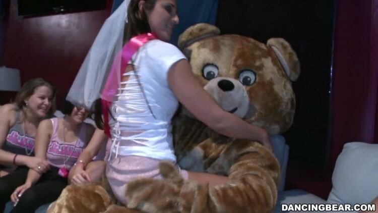 DancingBear.com/BanBros.com - Amateur - Bachelorette Party Goes Crazy For the Bear! [FullHD 1080p]