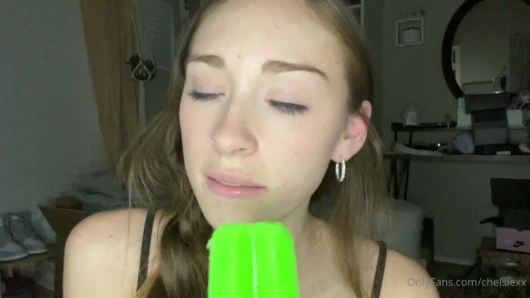 ChelsieXXASMR - chelsiexx / Onlyfans Chelsiexx - popsicle asmr vid i was going to upload this video on my main page but since someone 03-12-2020 - OnlyFans