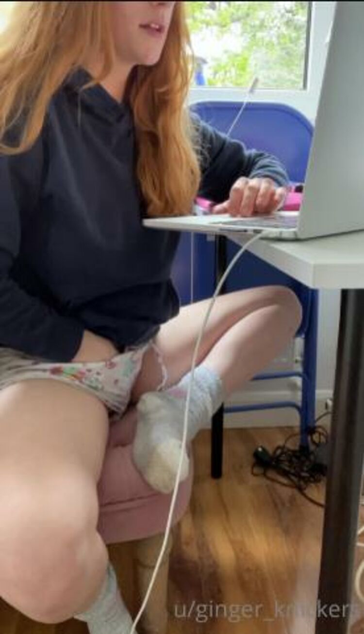 Rosie - gingerknickers / Onlyfans Gingerknickers - applying for scholarships be like 25-05-2021 - OnlyFans