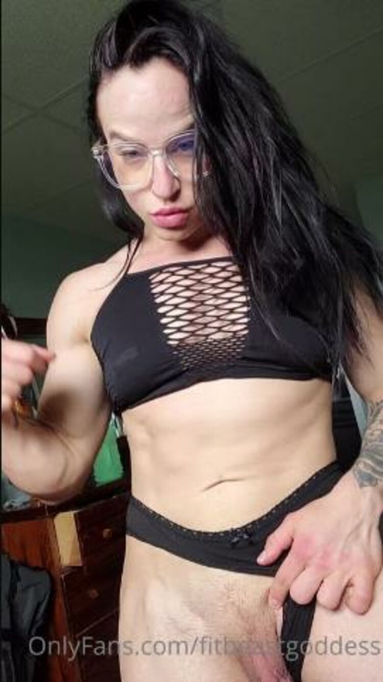 Fitbeastgoddess vip / Onlyfans Fitbeastgoddessvip - feeling like a goddess they know how to please me well 16-05-2021 - Fetish