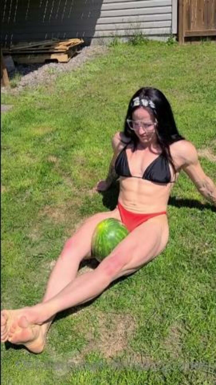 Fitbeastgoddess vip / Onlyfans Fitbeastgoddessvip - happy friday 14-05-2021 - Riding