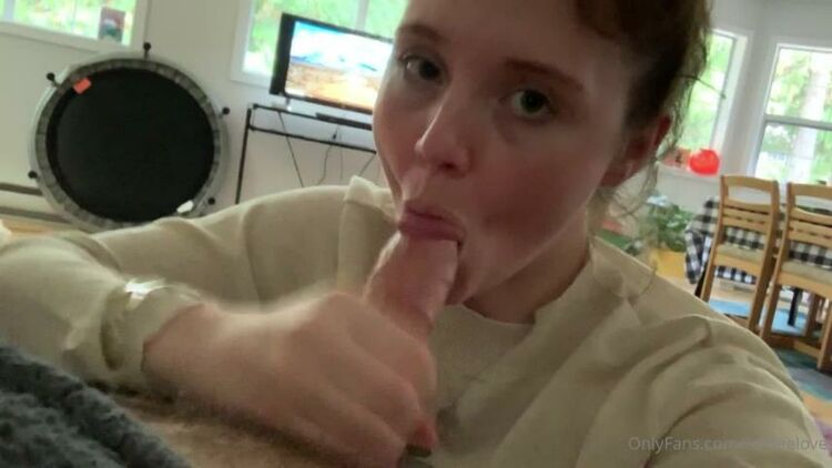 HayleeLove / Onlyfans Hayleelove - this was my first time giving a bj since surgery i filmed it a month ago but wasnt abl 16-11-2020 - Love