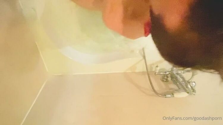 Ash - goodashporn / Onlyfans Goodashporn - hot tub fun 02-12-2021 - Fetish