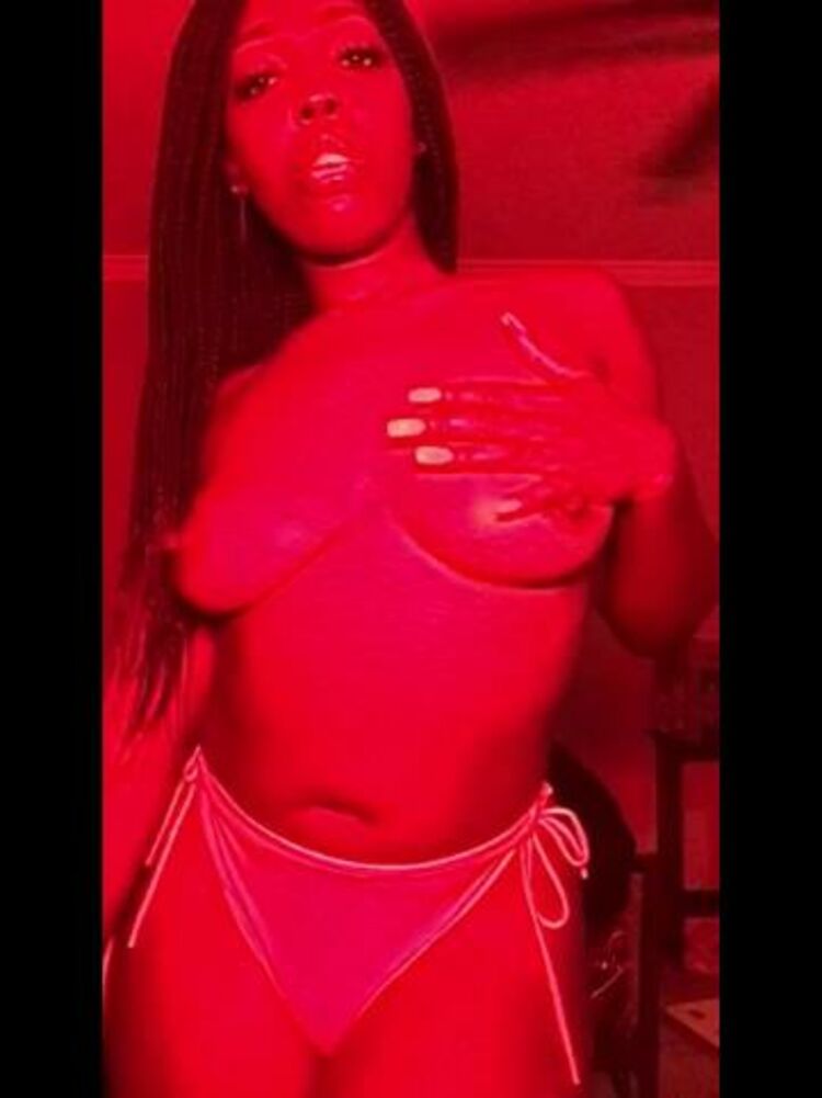 Samira 0825 / Onlyfans Samira - im all different flavors of chocolate happy freaky fetish friday t 15-01-2021 - Freak