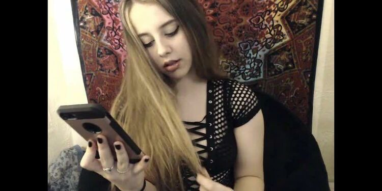 Clips4sale: Princess Violette - Ignoring You While I Text My Friends And Take Selfies