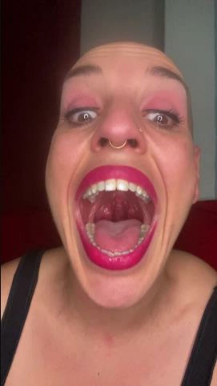 emprexkala / Manyvids Touching my uvula - Mouth