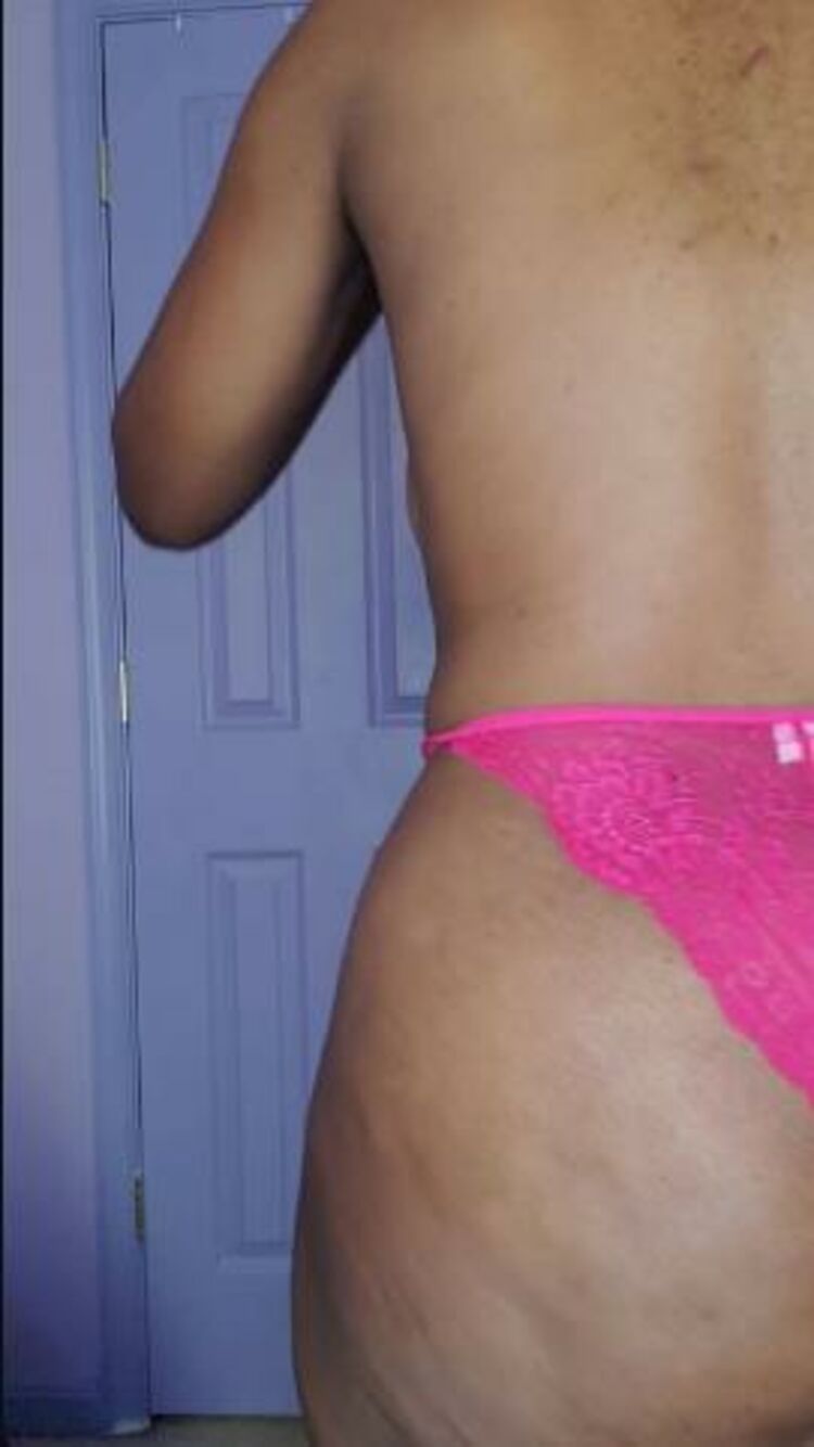 Samira 0825 / Onlyfans Samira - how does this pink lingerie look on me you can send me lingerie for free content dm for d 09-01-2021 - Fetish