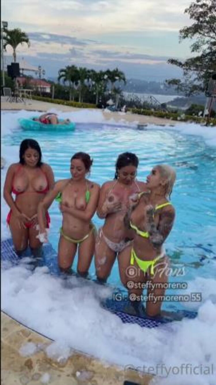 Steffy Moreno / Onlyfans Steffymoreno - pool party and pretty girls in bikini is my favorite plan i finished very wet and it 15-08-2021 - Girl