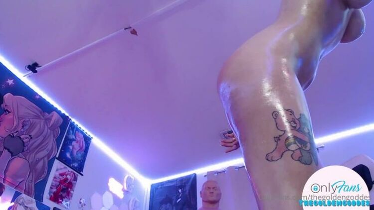 Sammy - thegoldengoddes / Onlyfans Thegoldengoddes - have you had too much of my shiny ass now 18-04-2022 - Goddess