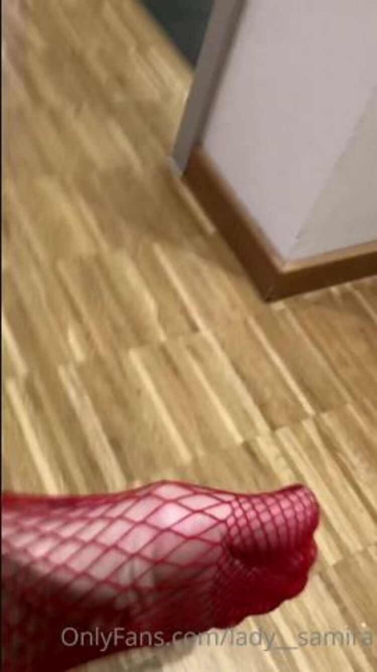 Lady Samira / Onlyfans Ladysamira - model ladysamira longlegs pantyhose fishnetsocks feet feetfetish feetfetishworld 30-07-2020 - Fetish