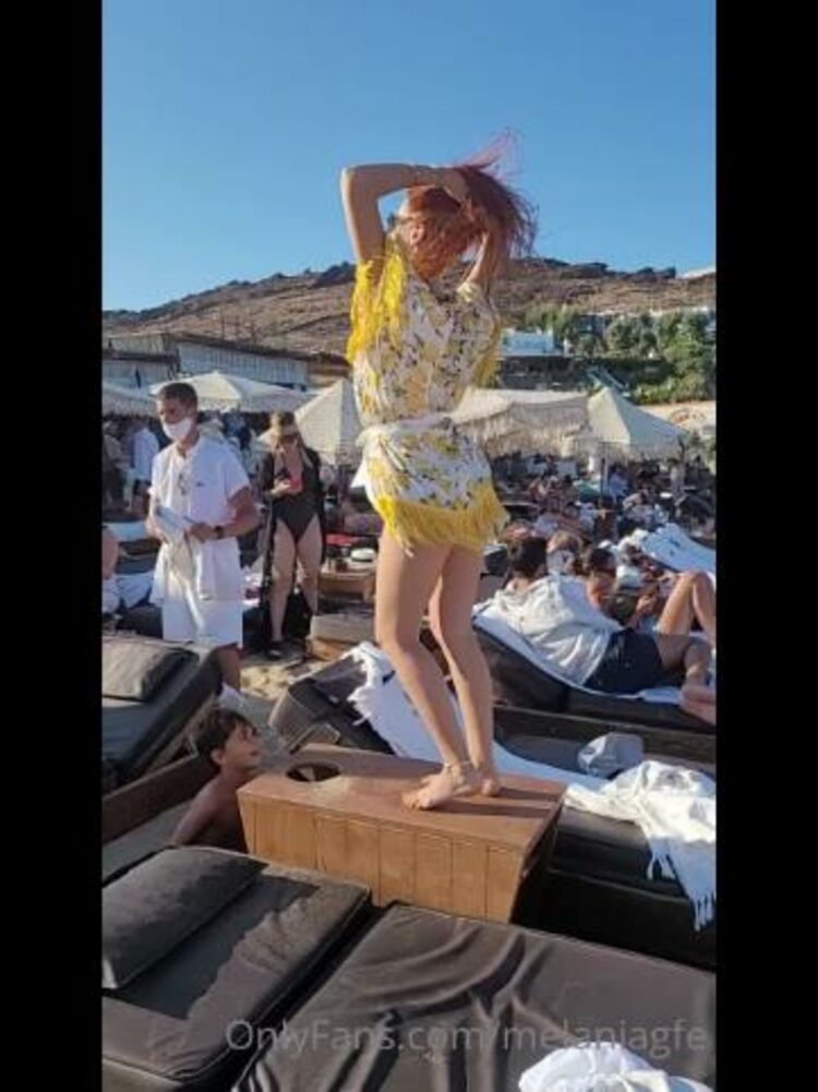 MELANIA - melaniagfe / Onlyfans Melaniagfe - well before this i was bored in party but in mykonos is definitely new lavelmy new lov 19-08-2021 - Party