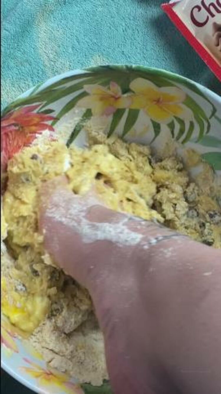 MsTriggaHappy / Onlyfans Mstriggahappy - baking some cookies for one of my foot worshippers i know hes going to want to cum 19-02-2020 - Worship