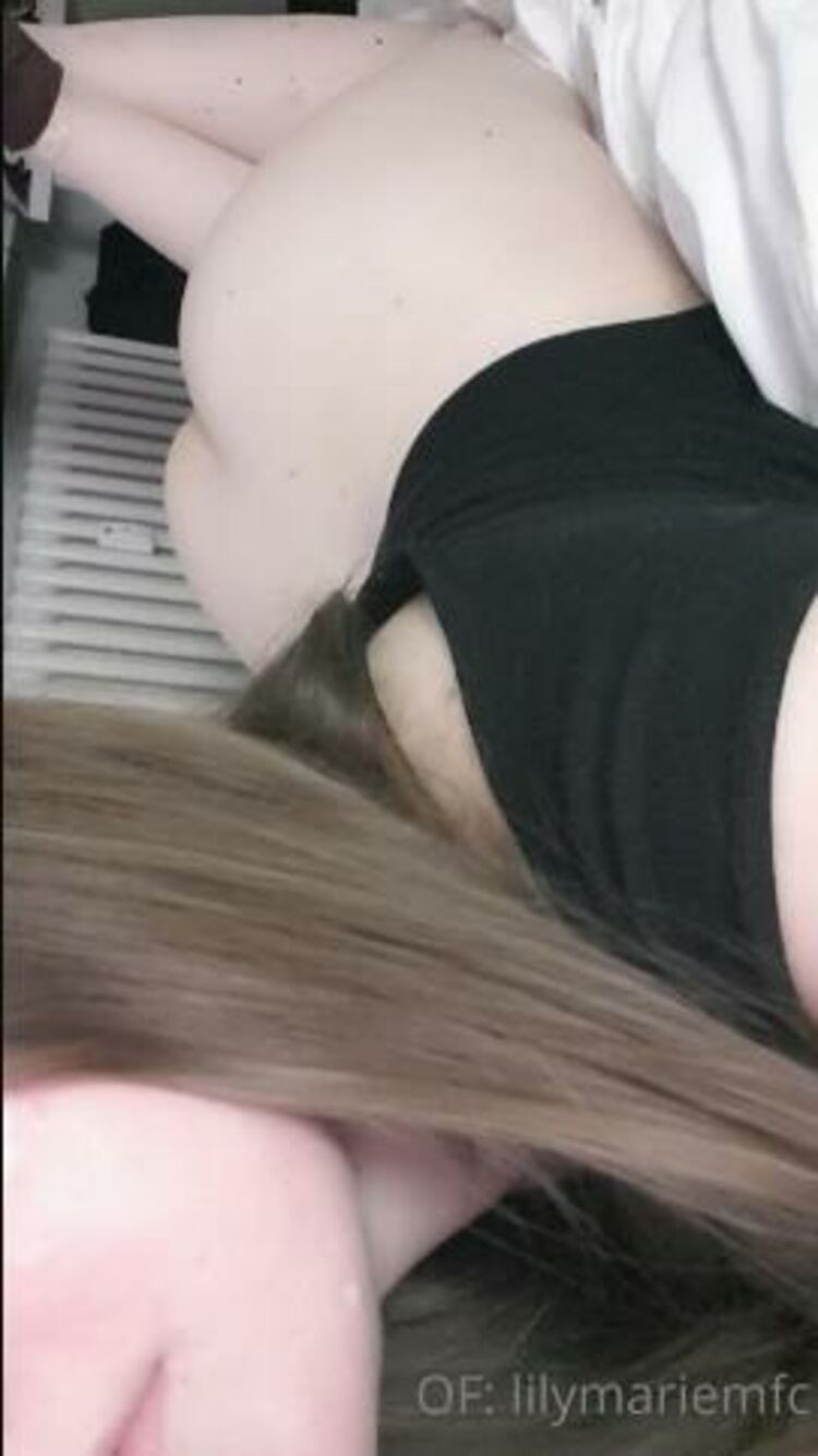 Lily Marie - lilymariemfc / Onlyfans Lilymariemfc - butt tease 16-06-2020 - Butt