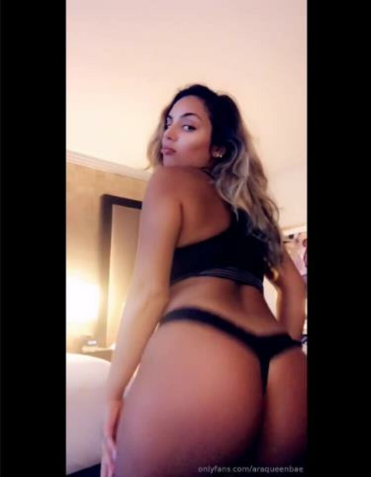 Araqueenbae / Onlyfans - i like to be silly sometimes 08-06-2019 - Fetish