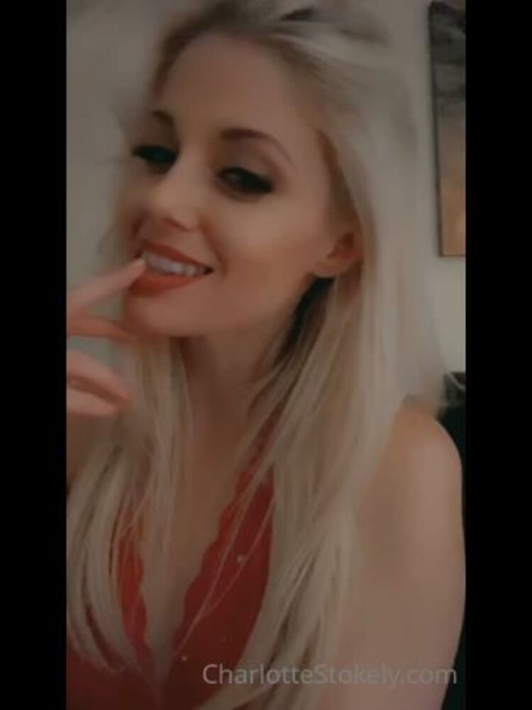 Charlotte Stokely - char stokely / Onlyfans Charstokely - sexy tongue tease video just for my vip fans 21-02-2021 - Tongue