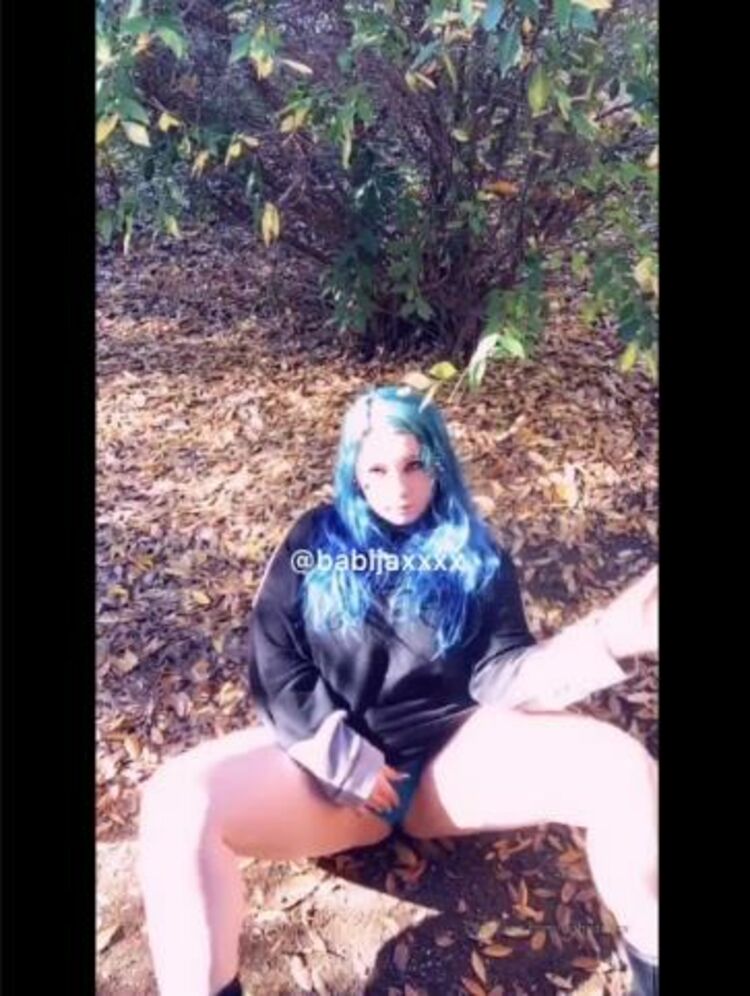 Fluffy Kitty - babijaxxxx / Onlyfans Babijaxxxx - smoking and playing outside my first outdoor video ever minute seconds 26-01-2020 - Bisexual