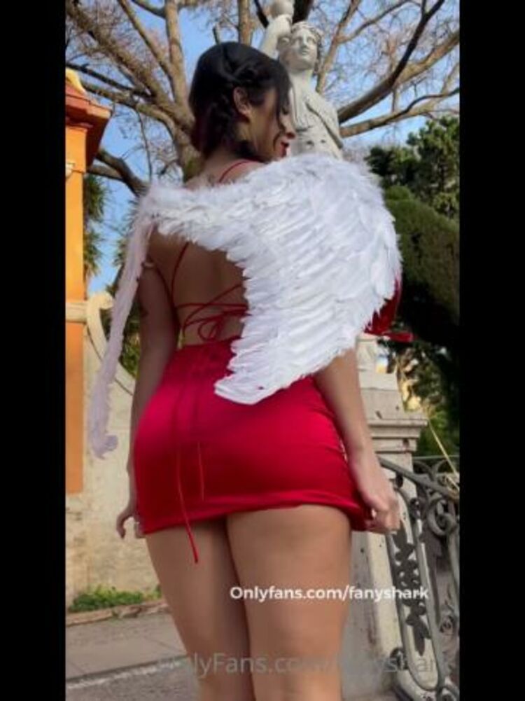 Fany Shark / Onlyfans Fanyshark - happy valentines day baby only for today i have x in all my shows 15-02-2022 - Fetish