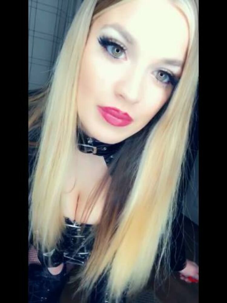 goddessdivaivy 10-01-2020 LOSER FRIDAYSSexual satisfaction is for Goddesses and real men. NOT pathetic little cucks