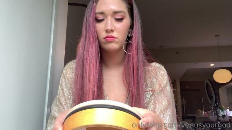 Lalita Lolli / Onlyfans Lalitalolli - playing my sansula one of my favorite new instruments did you know im also mentoring 26-04-2019 - OnlyFans