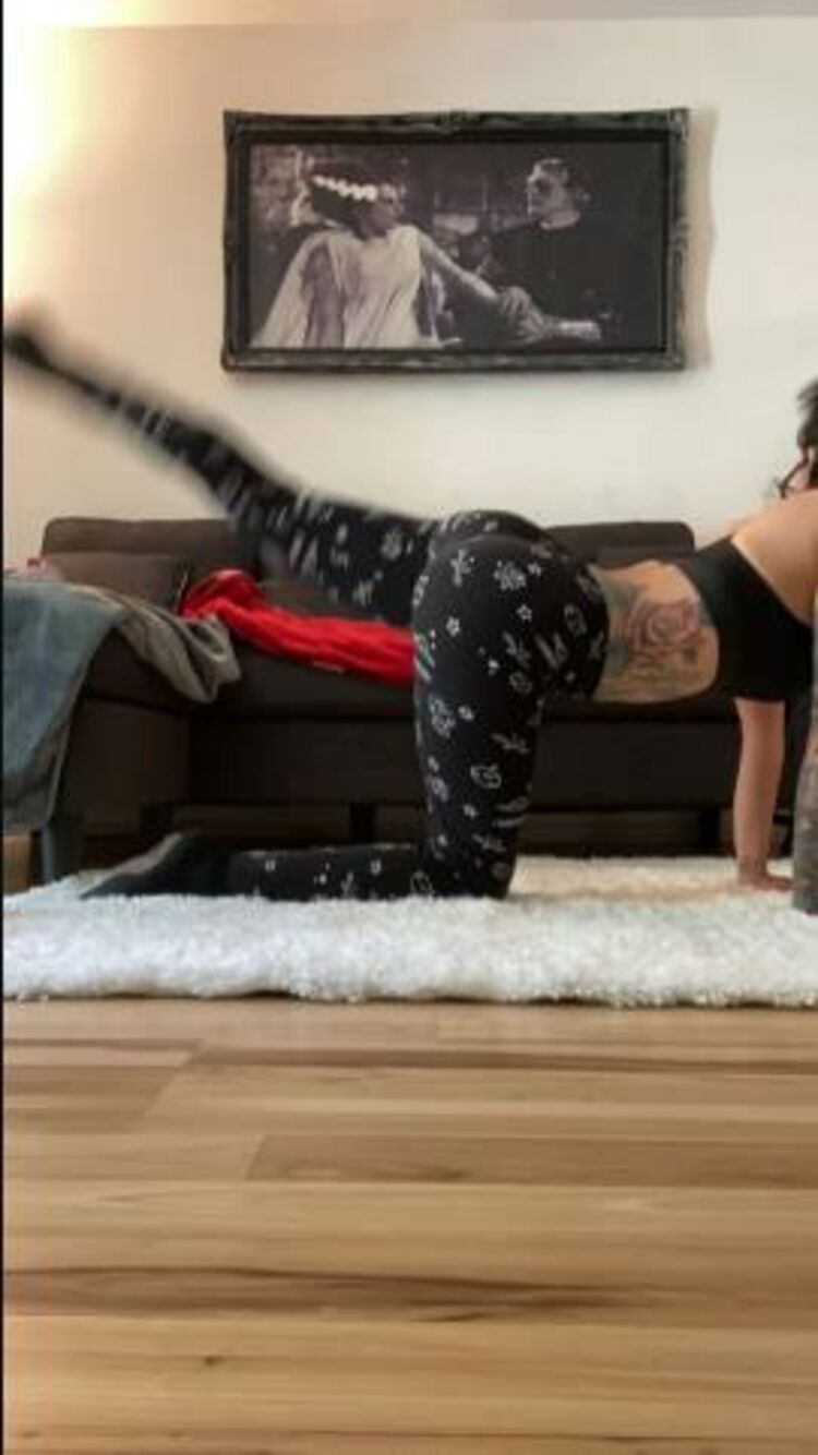 Lily Lane - lilylanexxx / Onlyfans Lilylanexxx - did a little work out today haha dont get tooo dizzy 01-04-2020 - Fetish