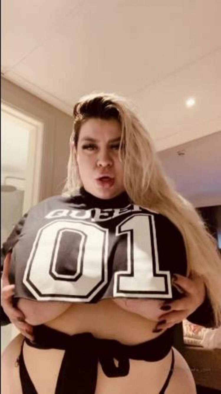 Natasha Crown / Onlyfans Natashacrown - boobs bounce time 23-03-2020 - OnlyFans