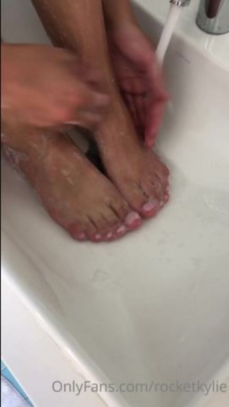 Kylie Rocket - rocketkylie / Onlyfans Rocketkylie - foot fetish bundle just for you daddy i bet youd love to suck on my itty bitty litt 08-11-2021 - OnlyFans