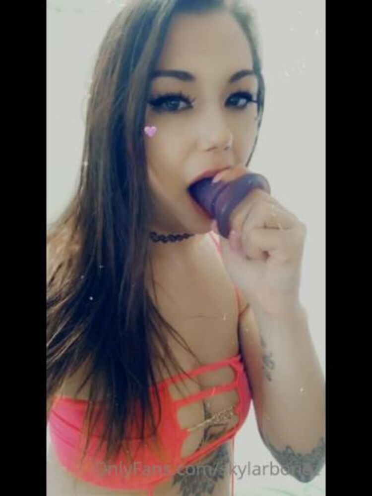 Skylarbonez / Onlyfans - deep throating is my thing obviously 26-11-2020 - Fetish