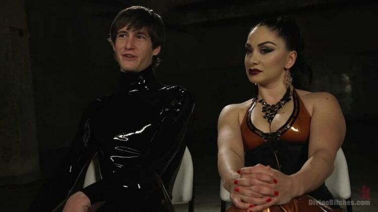 Lea Lexis, Tony Orlando - Latex Lea Tortures Rubber Fuck Boy!