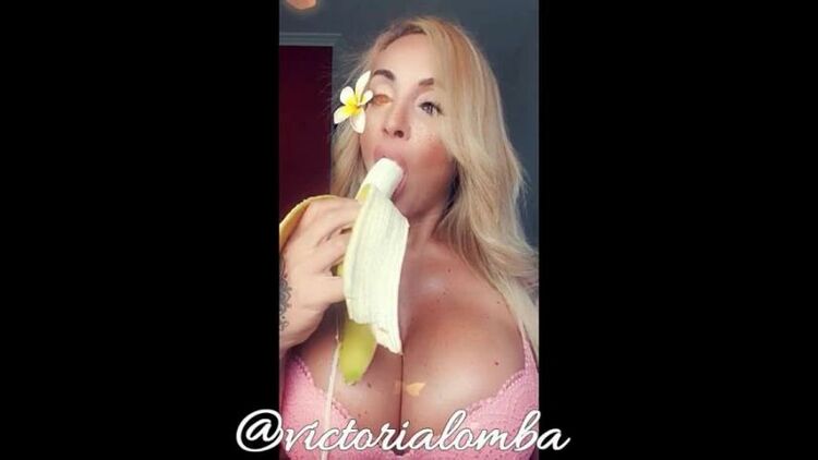 Victoria Lomba - victorialombatv / Onlyfans Victorialombatv - good morning guys they are big that i can not but i like big lol 22-08-2018 - OnlyFans