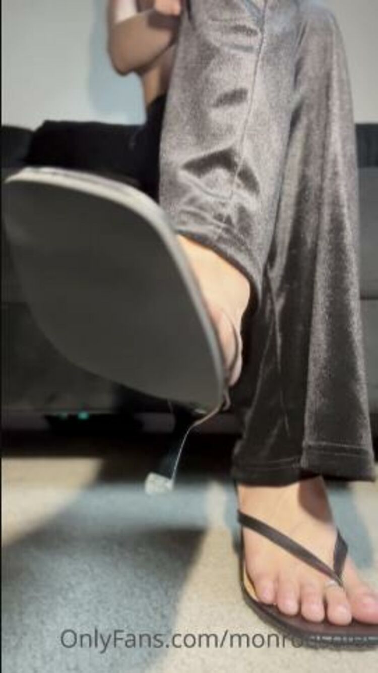 Goddess Monroe - theemsmonroe / Onlyfans Theemsmonroe - heel show w bare toes photoset 17-01-2022 - Goddess