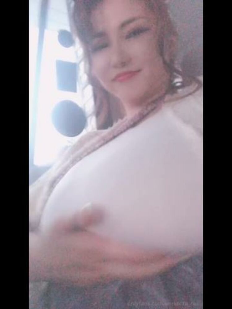 Anri Okita - anriokita real / Onlyfans Anriokitareal - video going out by a taxi to see my girl friends nbsp 21-06-2019 - Fetish