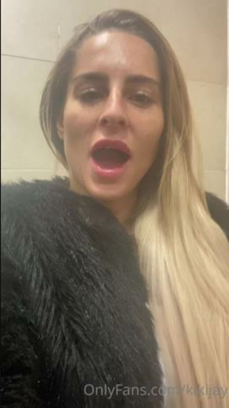 Kiki - britishtinderblondie / Onlyfans Britishtinderblondie - good morning update whos excited for public holiday filth its coming 23-07-2020 - Public